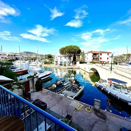 Pura Vida, Port Appartement